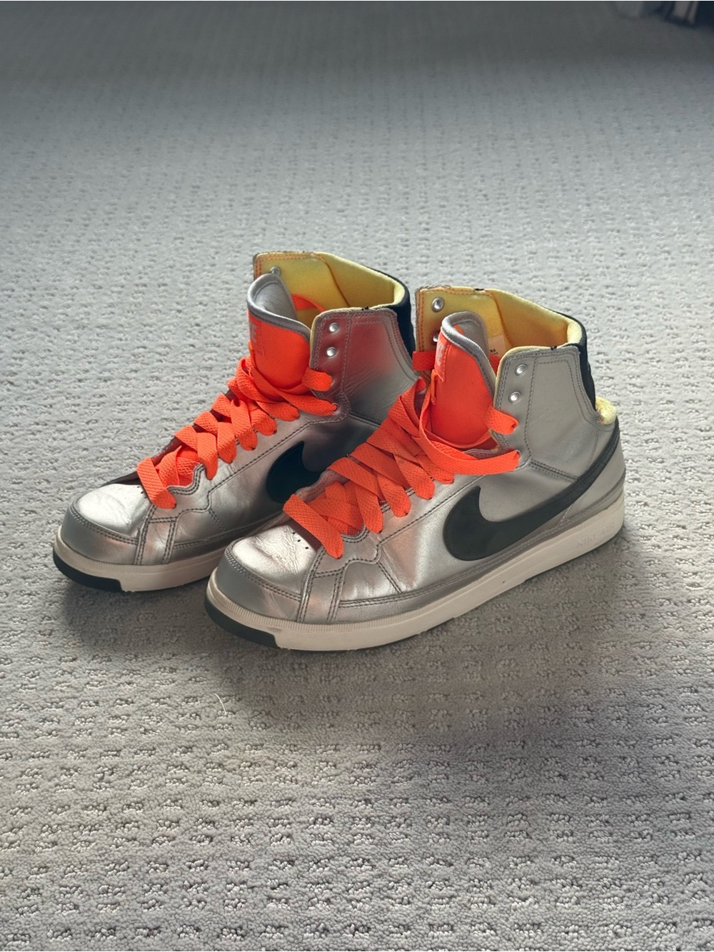Nike Blazer Premium SB “Independent” Sneakers